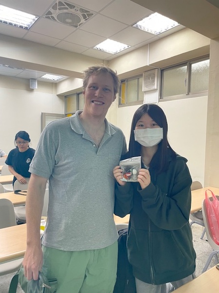 114年【英語主題學習班】英語大聲說：「羽」你一起說英語！114年5月12日(另開新視窗/jpeg檔)圖片