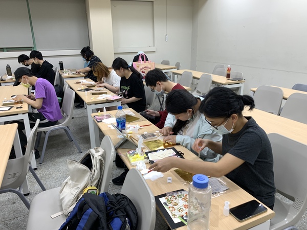 114年4月21日(一)【日本傳統工藝—金箔摺紙畫】體驗活動(另開新視窗/jpg檔)圖片