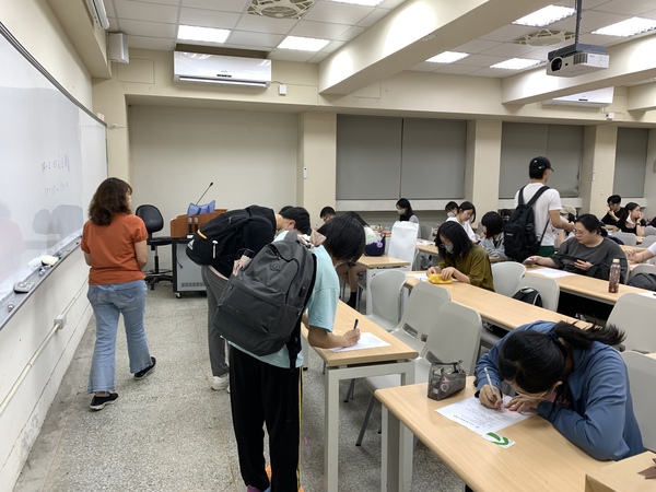 115年4月20日(一)【日語N5級文法比賽】，報名至4月16日星期四17:00截止(另開新視窗/jpg檔)圖片