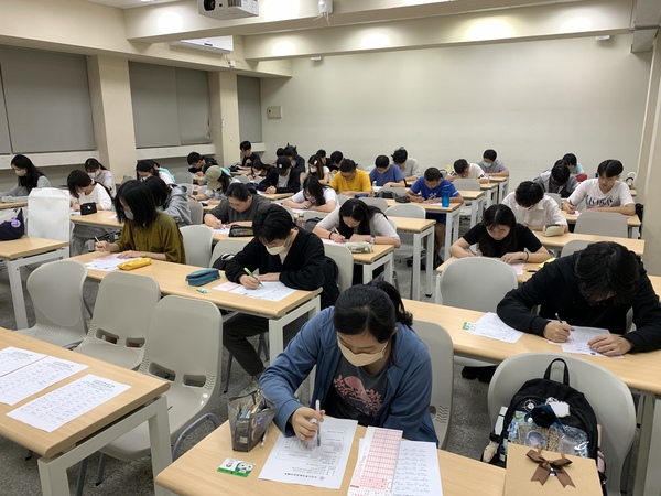 115年4月20日(一)【日語N5級文法比賽】，報名至4月16日星期四17:00截止(另開新視窗/jpg檔)圖片