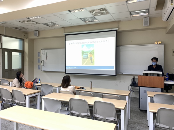 114年5月8日(四)【教師知能講座】利用生成式AI促進思辨能力 -以日語教育中的應用為例-(另開新視窗/jpg檔)圖片