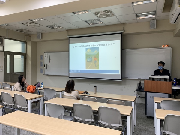 114年5月8日(四)【教師知能講座】利用生成式AI促進思辨能力 -以日語教育中的應用為例-(另開新視窗/jpg檔)圖片
