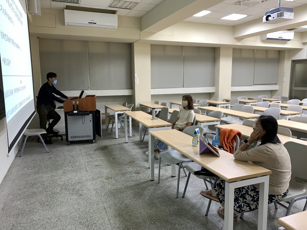 114年5月8日(四)【教師知能講座】利用生成式AI促進思辨能力 -以日語教育中的應用為例-(另開新視窗/jpg檔)圖片