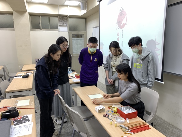 115年3月23日(一)【日本傳統工藝—金箔摺紙畫】體驗活動(另開新視窗/jpg檔)圖片