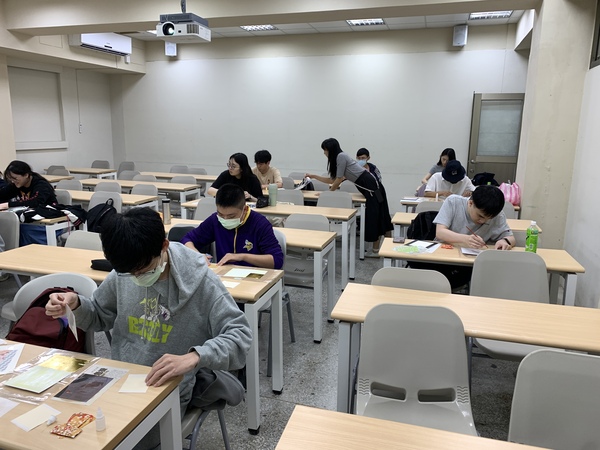 115年3月23日(一)【日本傳統工藝—金箔摺紙畫】體驗活動(另開新視窗/jpg檔)圖片