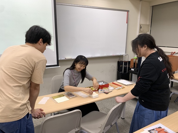 115年3月23日(一)【日本傳統工藝—金箔摺紙畫】體驗活動(另開新視窗/jpg檔)圖片